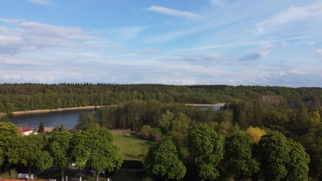 Grosse Wohnung / Haushaelfte In Peetzig Am See อังเงอร์มึนเดอ ภายนอก รูปภาพ